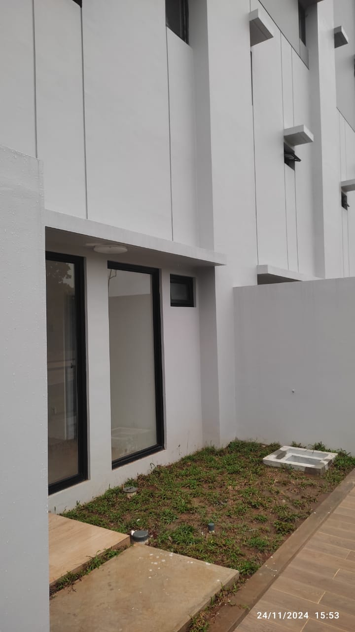 Di Sewakan Ruko Di Tanamera Lippo Cikarang